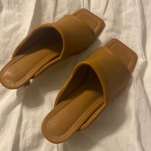 French Connection Candice slide with small heel